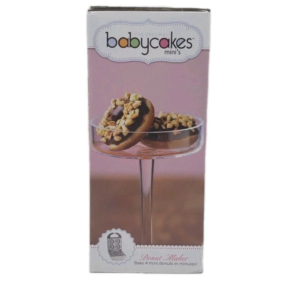 Babycakes Mini's Donut Maker "Sprinkle With Love" makes 4 Ceramic DNM-301 - Picture 5 of 7